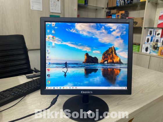 Esonic ELSM17D – 17” Square LED